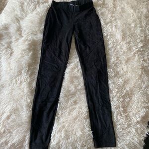 Tahari Soft Black Suede Legging pants Xsmall